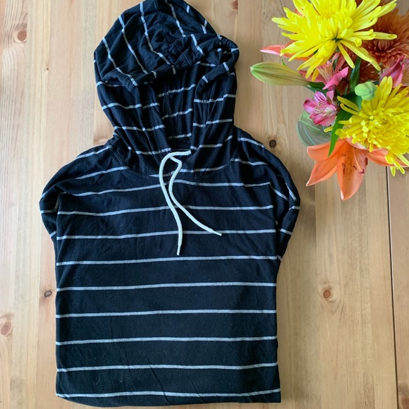 Old Navy Tops - Old Navy Black and Grey Stripes Lightweight Hoodie Old Navy Tops - Old Navy Black and Grey Stripes Lightweight Hoodie